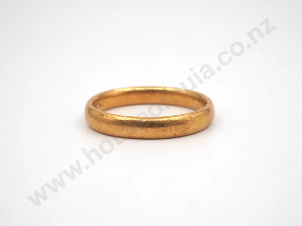 22ct Gold Wedding Band Image 1++