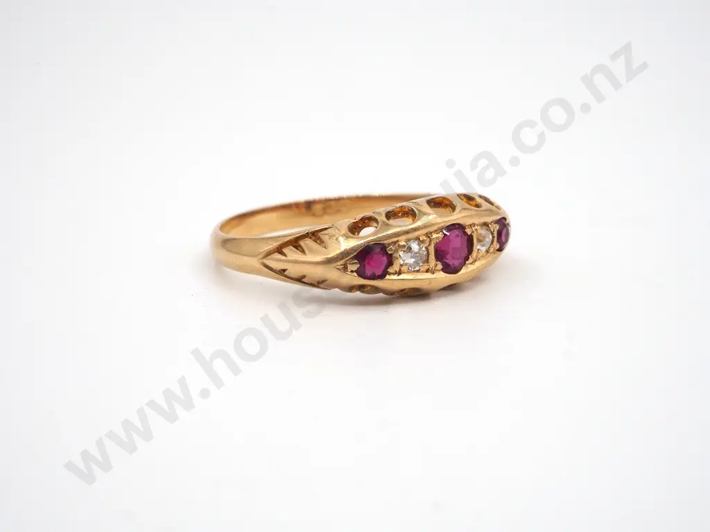 18ct Gold Antique Diamond & Ruby Ring, Circa 1910 Image 1++