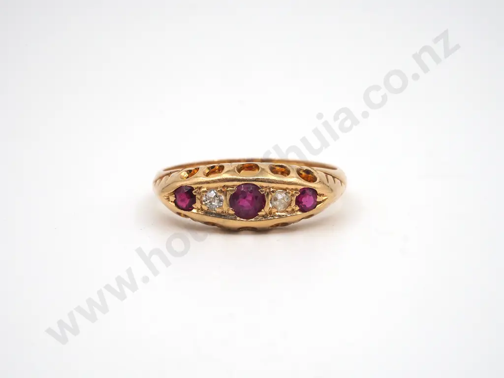18ct Gold Antique Diamond & Ruby Ring, Circa 1910 Image 1++