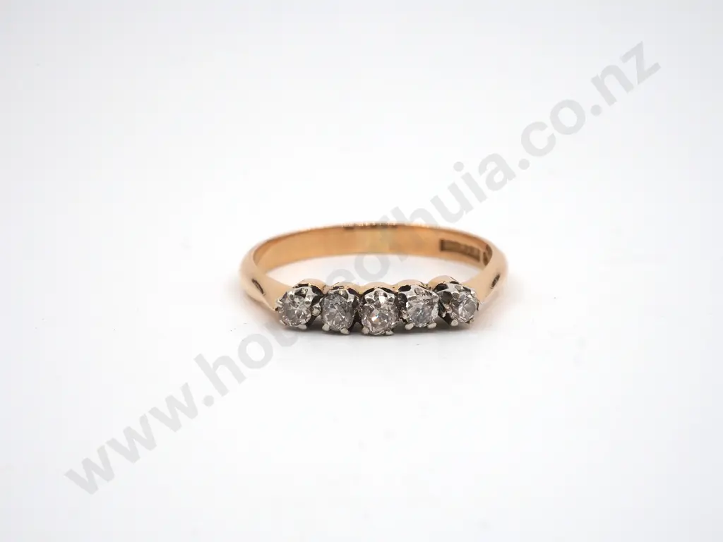18ct Gold Five Stone Diamond Ring Image 1++