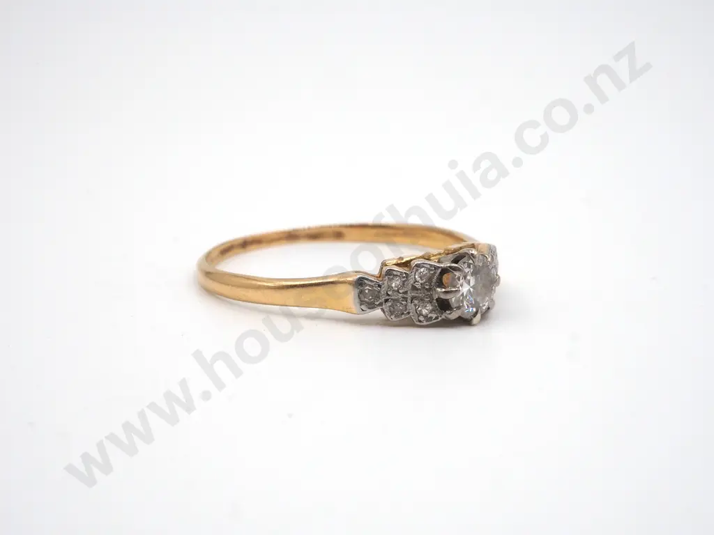 18ct Gold Solitaire Diamond Ring, Valuation Image 1++