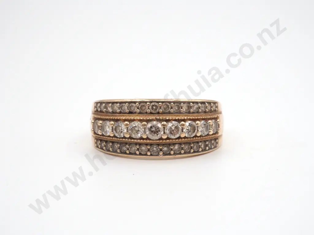 10ct Gold Diamond Ring Image 1++