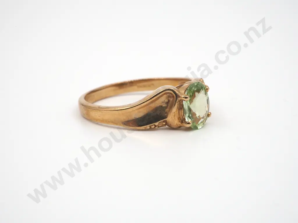 9ct Gold Peridot Ring Image 1++