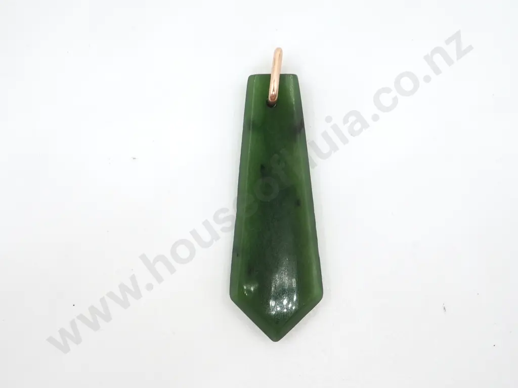 9ct Gold Greenstone Pendant Image 1++