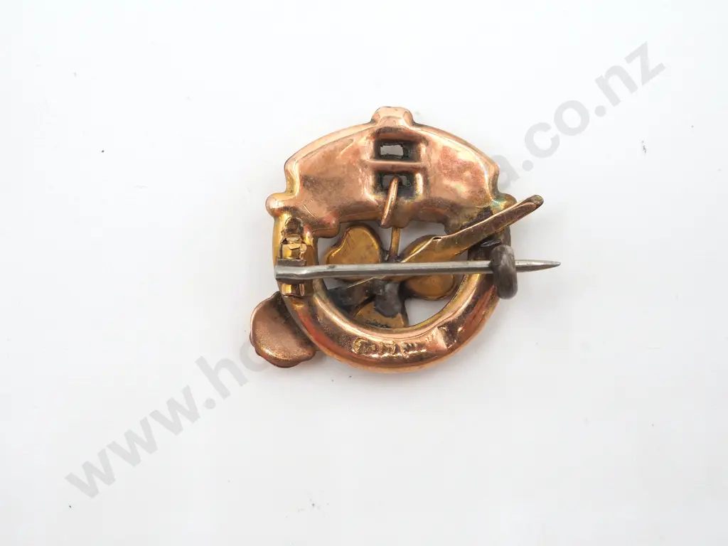 9ct Gold Three Leaf Clover Brooch Image 1++
