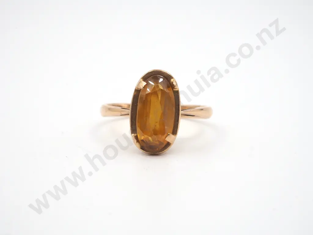 9ct Gold Large Citirne Ring Image 1++