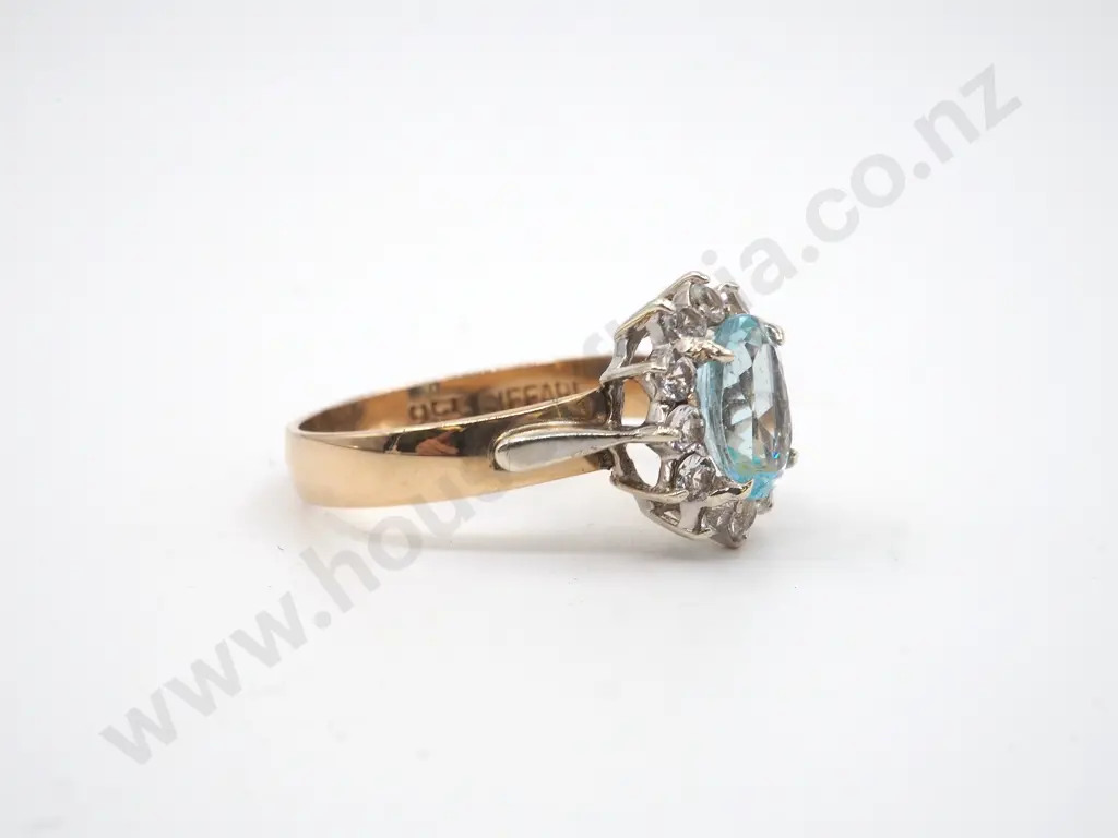 9ct Gold Blue Topaz Cluster Ring Image 1++