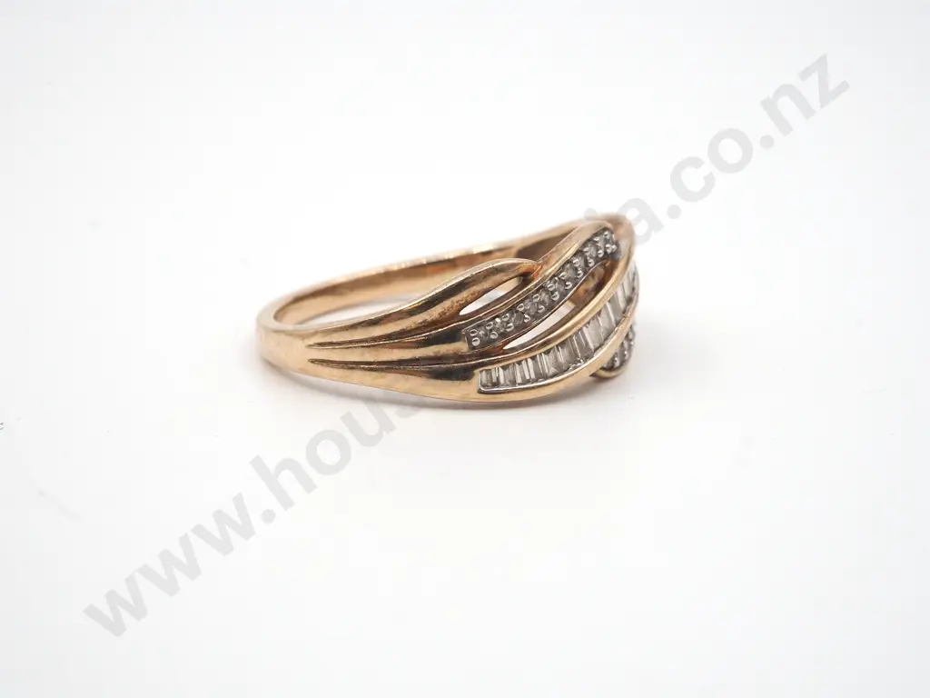 9ct Gold Braided Diamond Ring Image 1++
