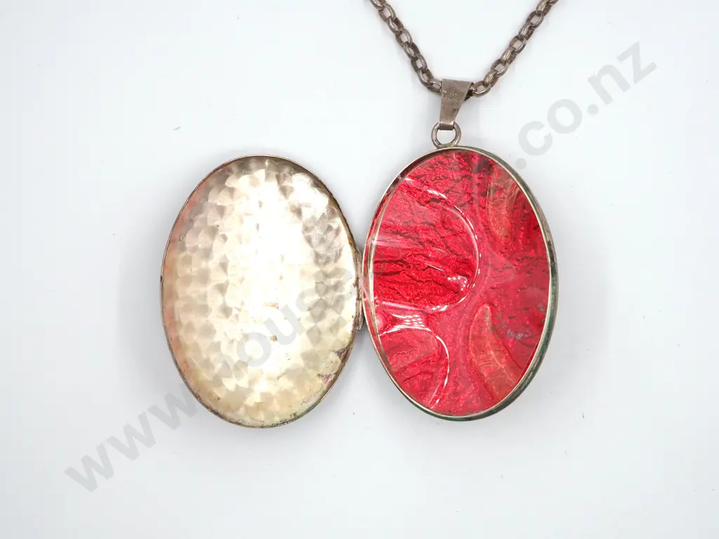 Sterling Silver Locket & Chain Image 1++