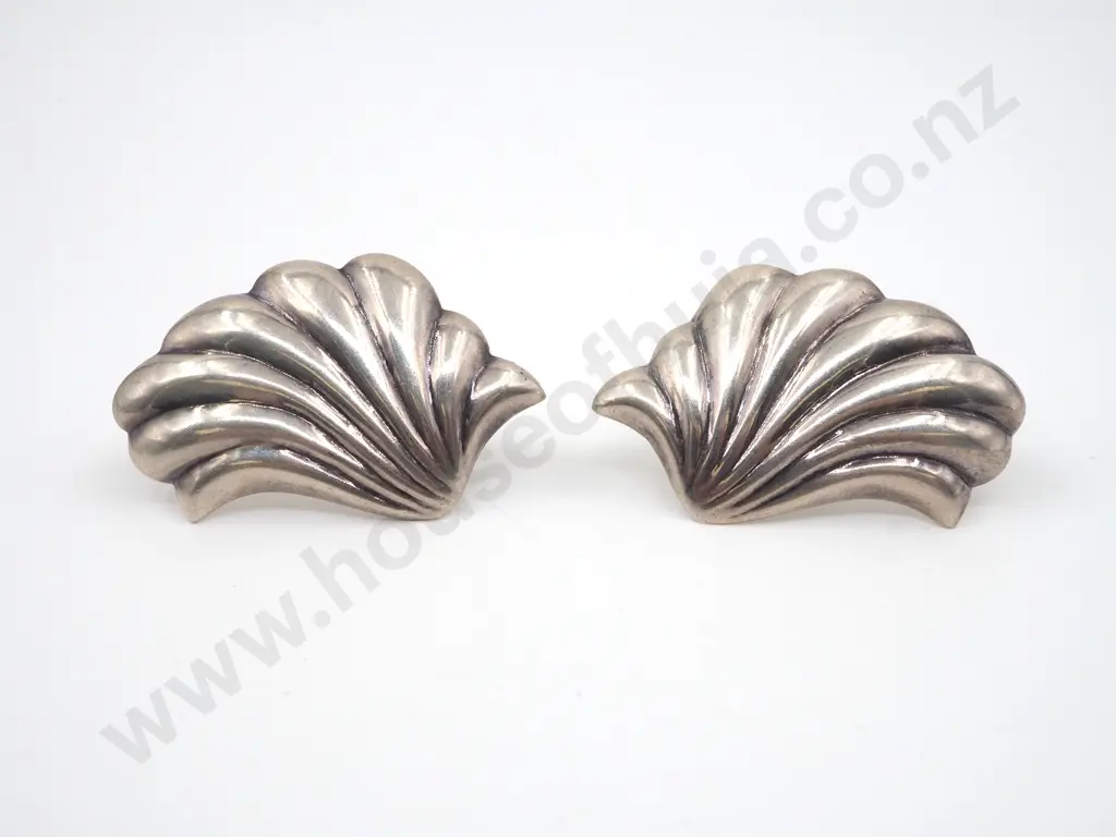 Sterling Silver Shell Earrings (Mexico) Image 1++