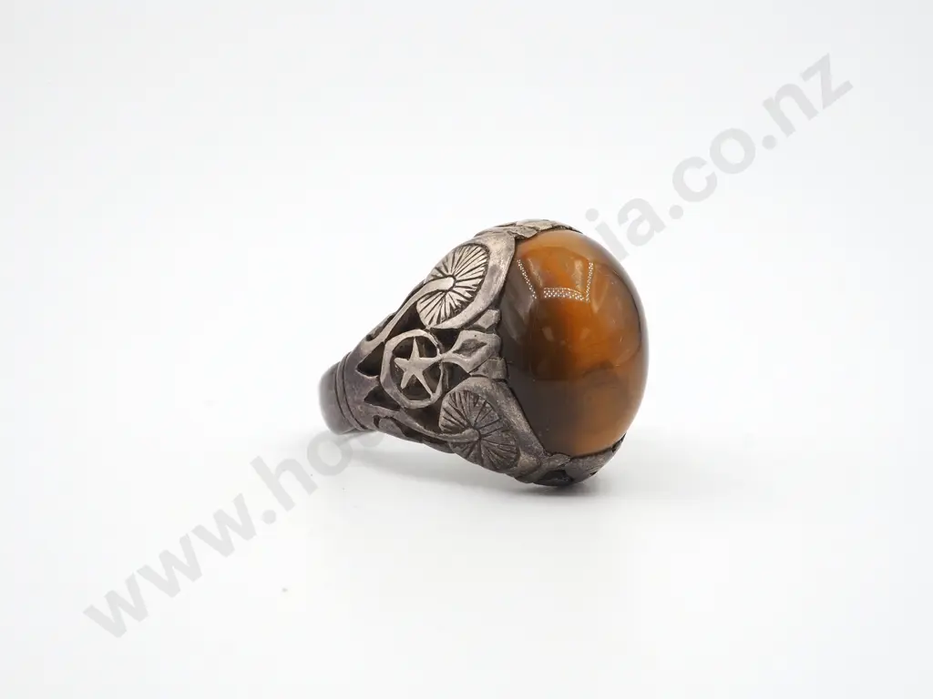 Sterling Silver Ornate Engraved Cabochon Tigers Eye Ring Image 1++