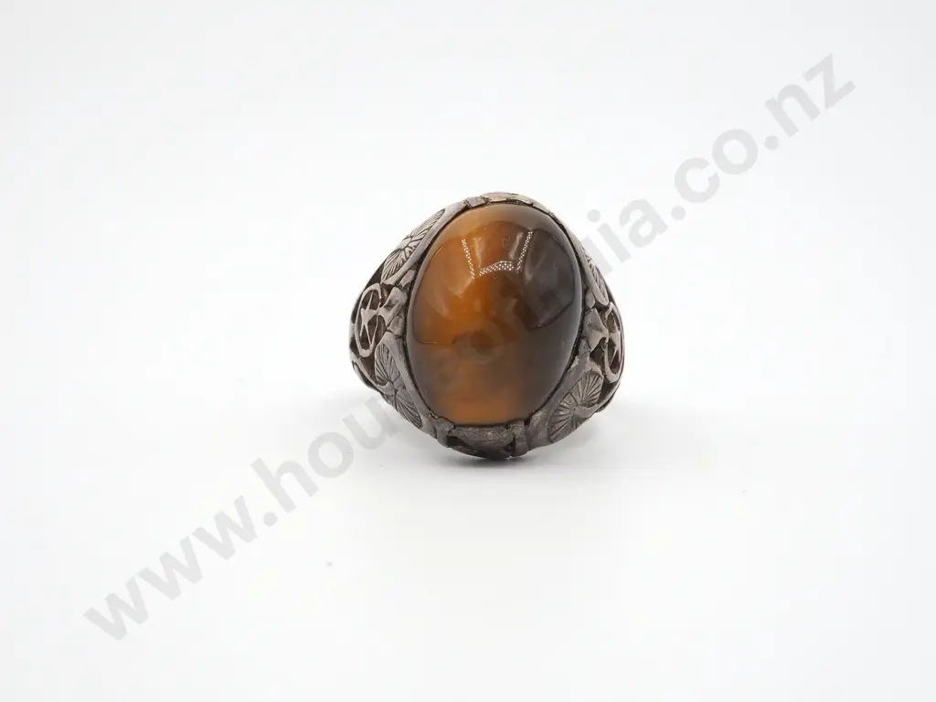 Sterling Silver Ornate Engraved Cabochon Tigers Eye Ring Image 1++