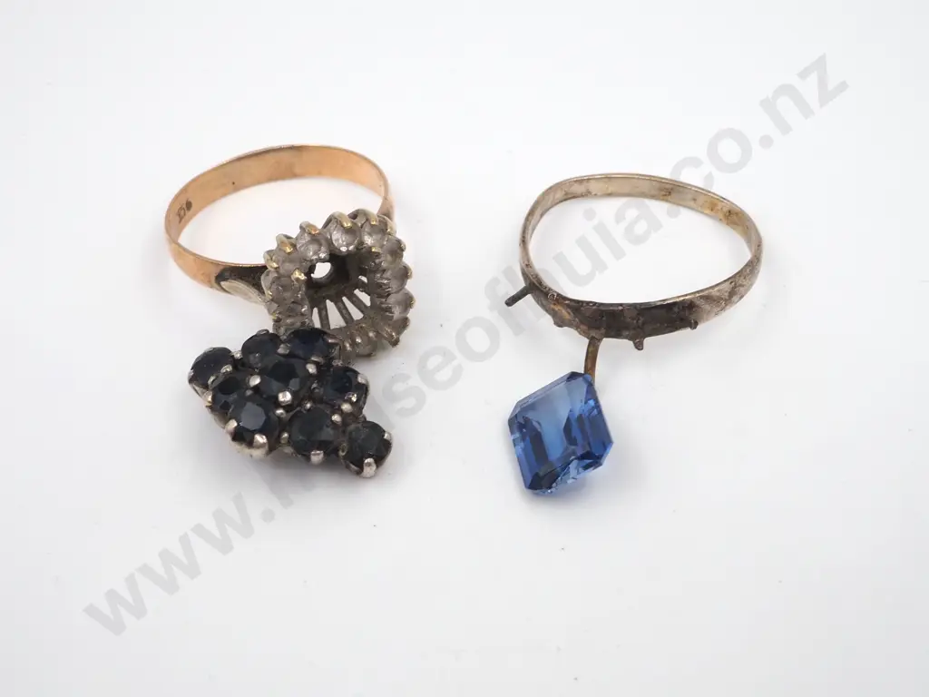 Broken 9ct Gold Ring A/F Image 1++