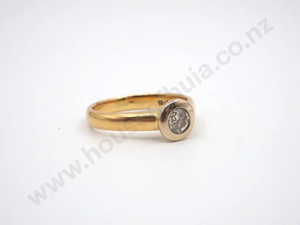 18ct Gold Diamond Ring Image 1++