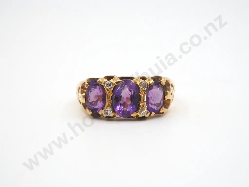 18ct Gold Amethyst Diamond London Bridge Ring Image 1++