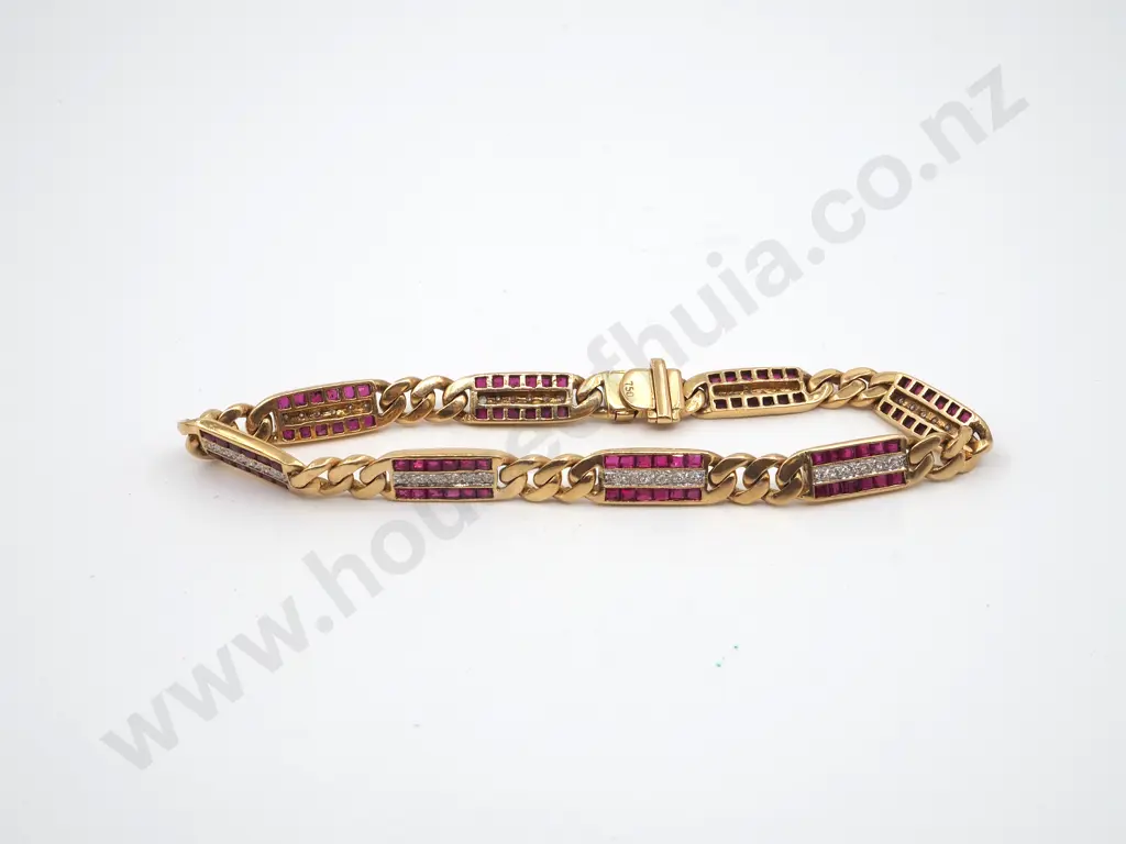 ***18ct Gold Diamond Ruby? Bracelet Image 1++