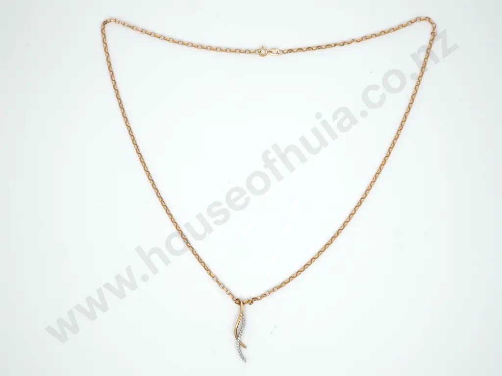 9ct Gold Pendant & Belcher Chain Image 1++