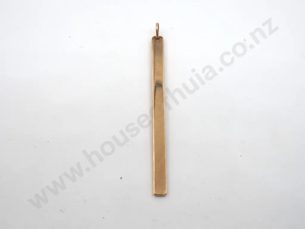 9ct Gold Minimalist Bar Pendant Image 1++