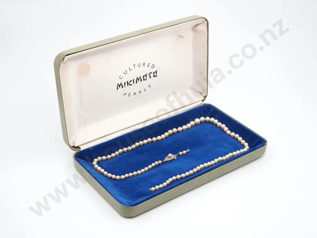 Cased MIkimoto Pearls A/F Image 1++