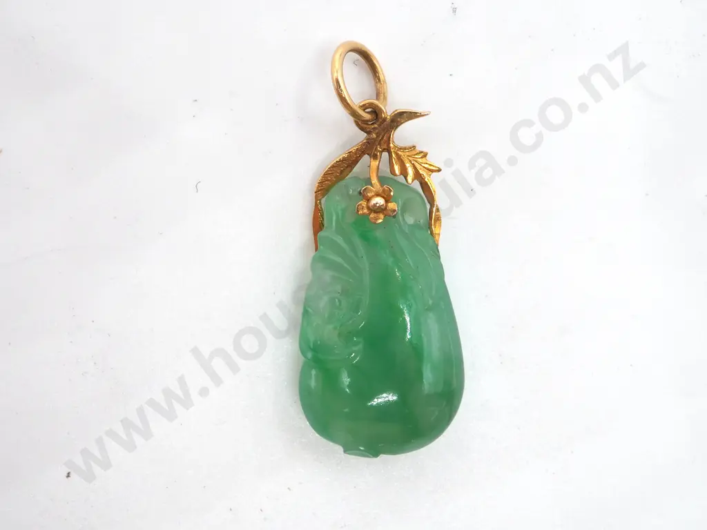 14ct Gold Chinese Jade Pendant Image 1++