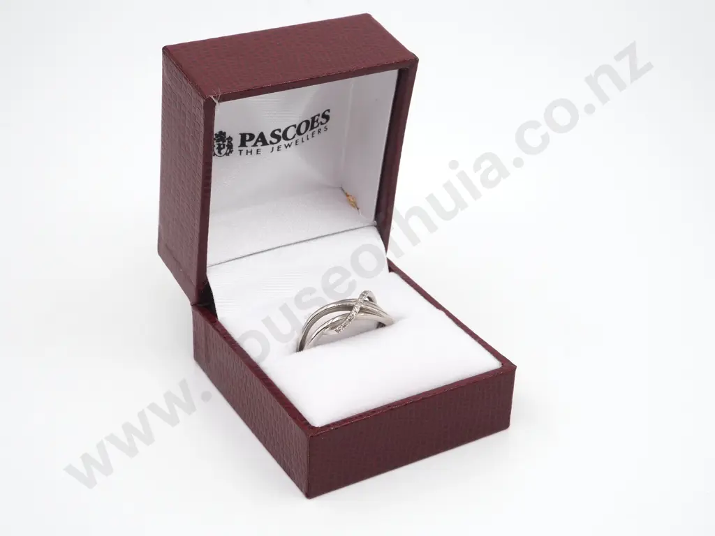 Boxed 9ct White Gold Diamond Crossover Band Ring Image 1++