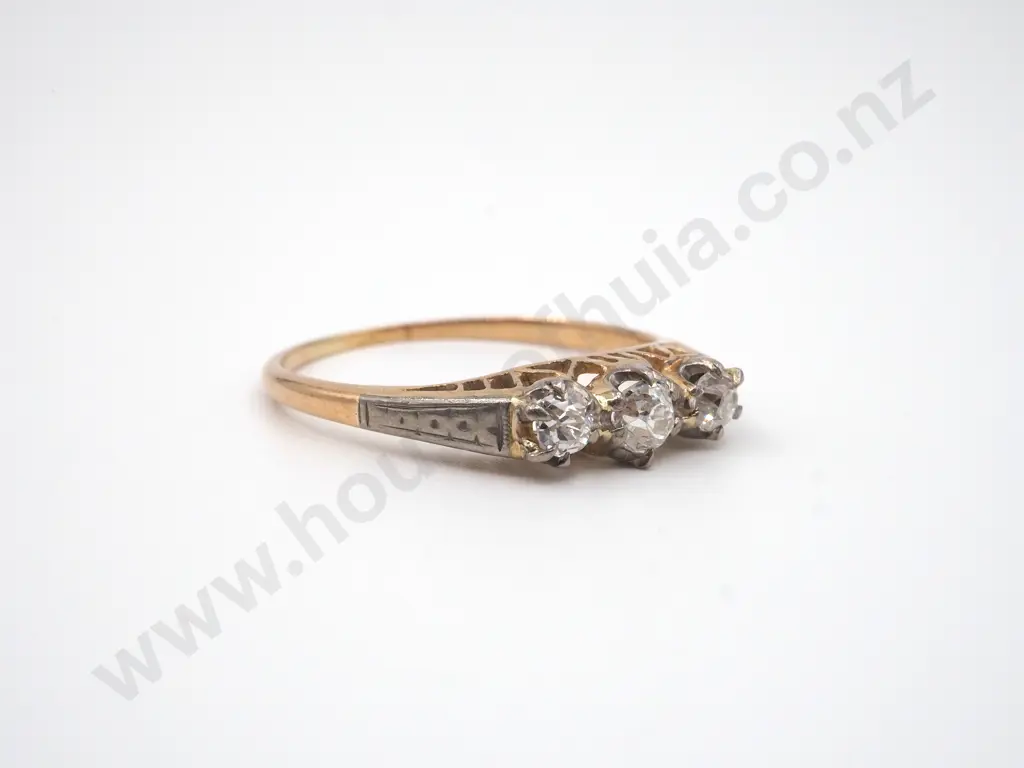 15ct Gold Three Diamond Ring, Circa 1920 Image 1++