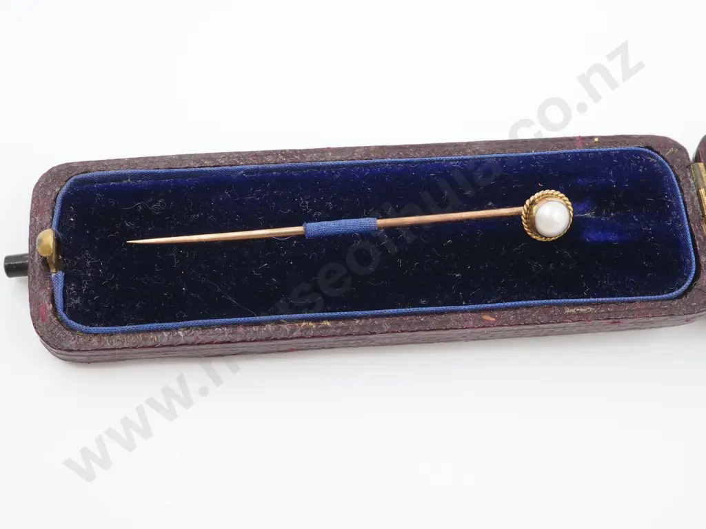 9ct Gold Boxed Pearl Stickpin Circa 1910 Image 1++