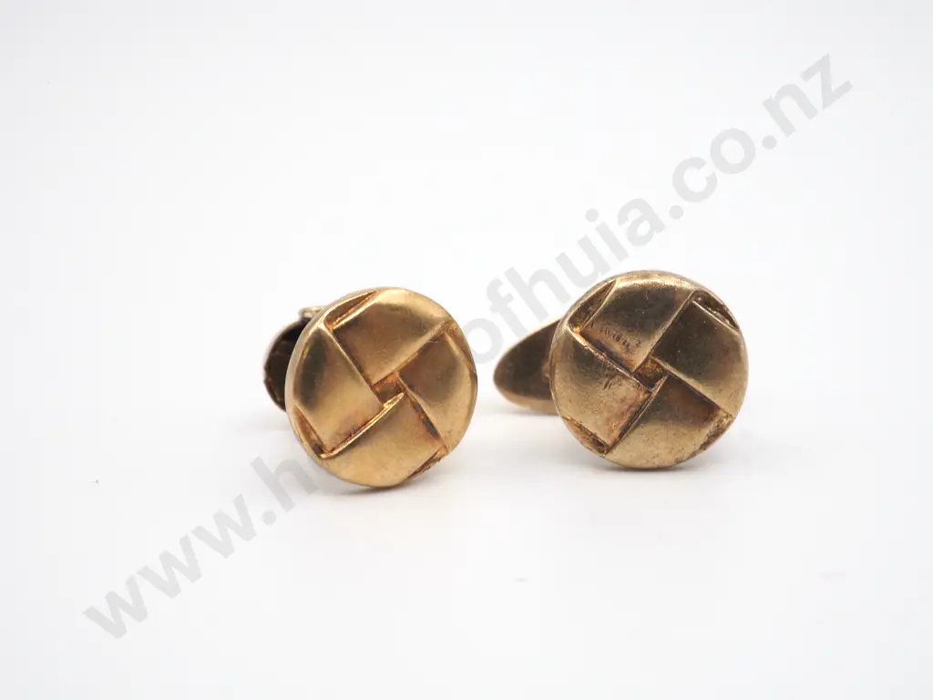Two 14ct Gold Antique Shirt Studs Circa 1920 Image 1++