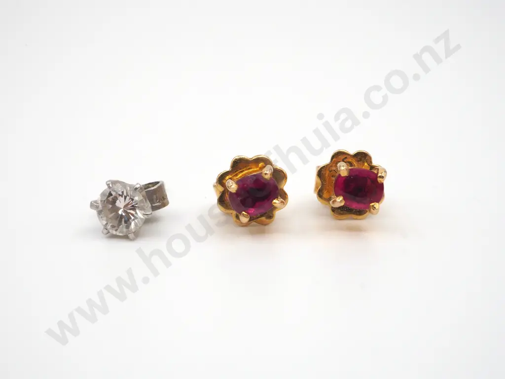 14ct Gold Earrings & Single Diamond Earring Image 1++