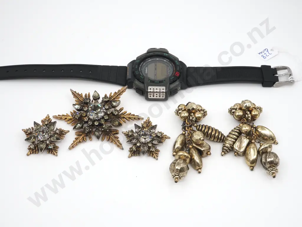 Watch & Mixed Costume Jewellery Image 1++