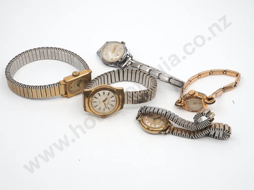 Mixed Lot of Ladies Flexi Strap Vintage Watches Image 1++