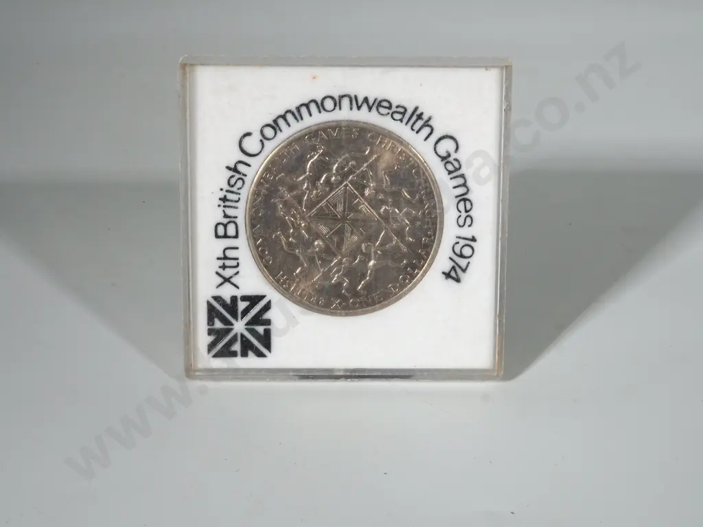 43 X 1974 New Zealand UNC One Dollar Coins Image 1++