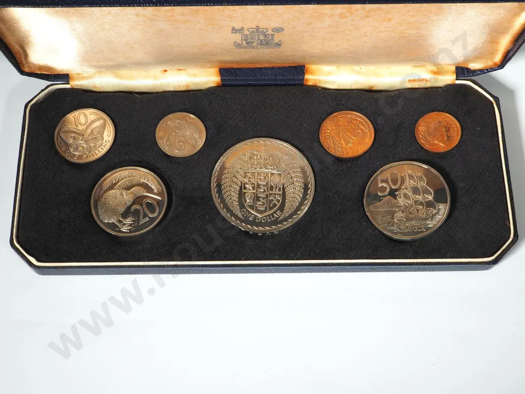 New Zealand 1967 Ballot Set of Coins: CV $300 NZD Image 1++