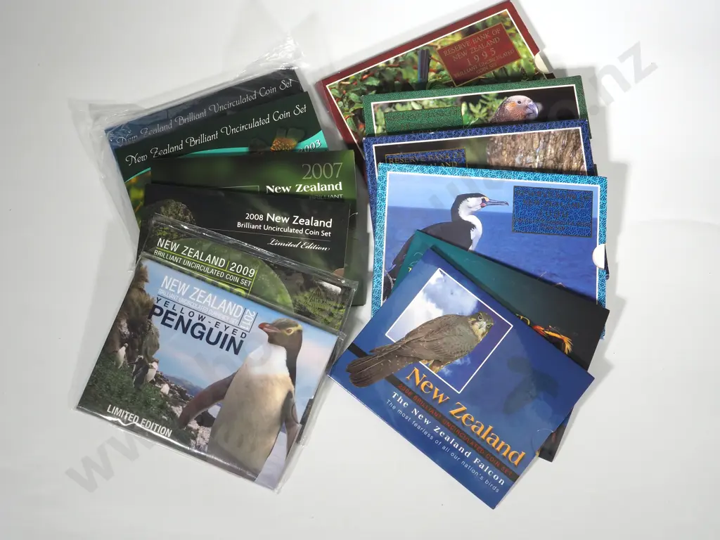 12 New Zealand Uncirculated Coin Sets: Total CV $1030 Image 1++