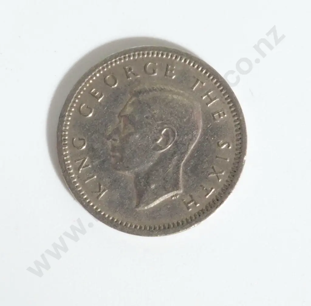 20 New Zealand 1942 One Dot Variety Threepence Coins: Total CV $240 Image 1++
