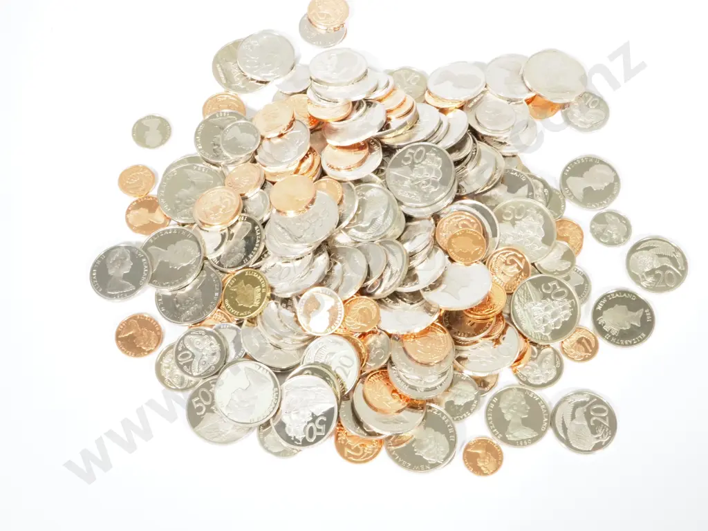 Mixed Lot of New Zealand 1972-92 One Cent Coins; Two Dollars Loose Proof Coins; Ex Proof Sets Image 1++