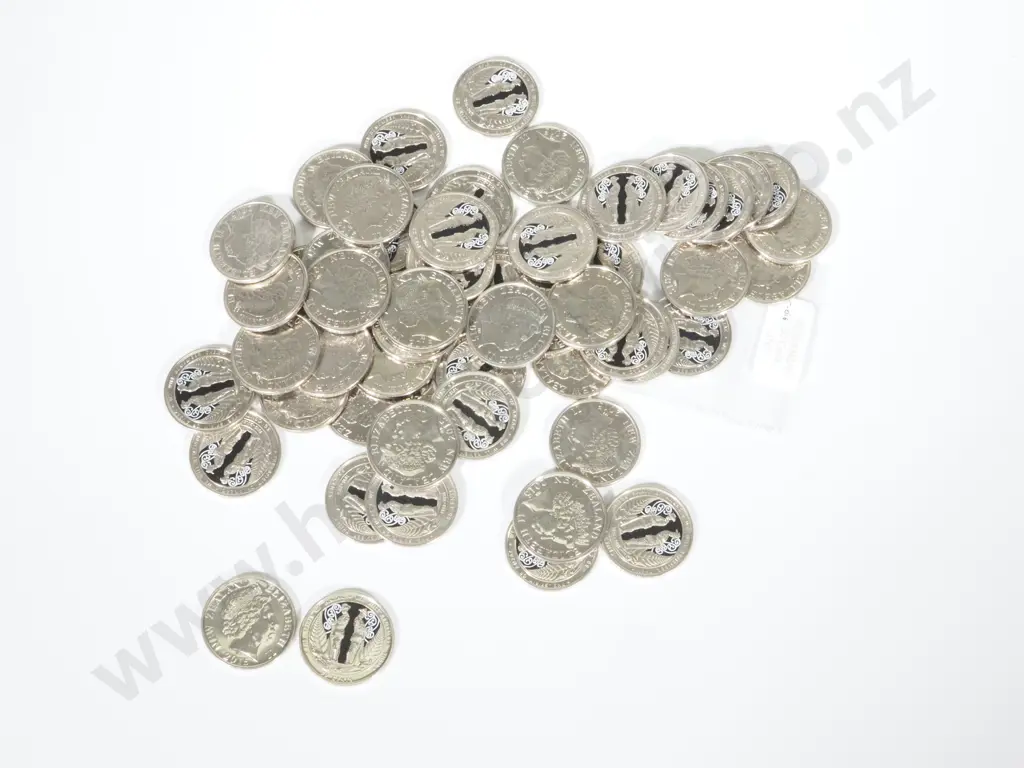 56 New Zealand Loose 2015 Anzac  F - UNC 50 Cent Coins Image 1++