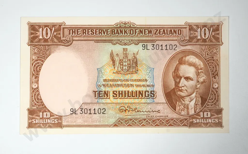 12 New Zealand Fleming Ten Shillings in Better Grades Image 1++