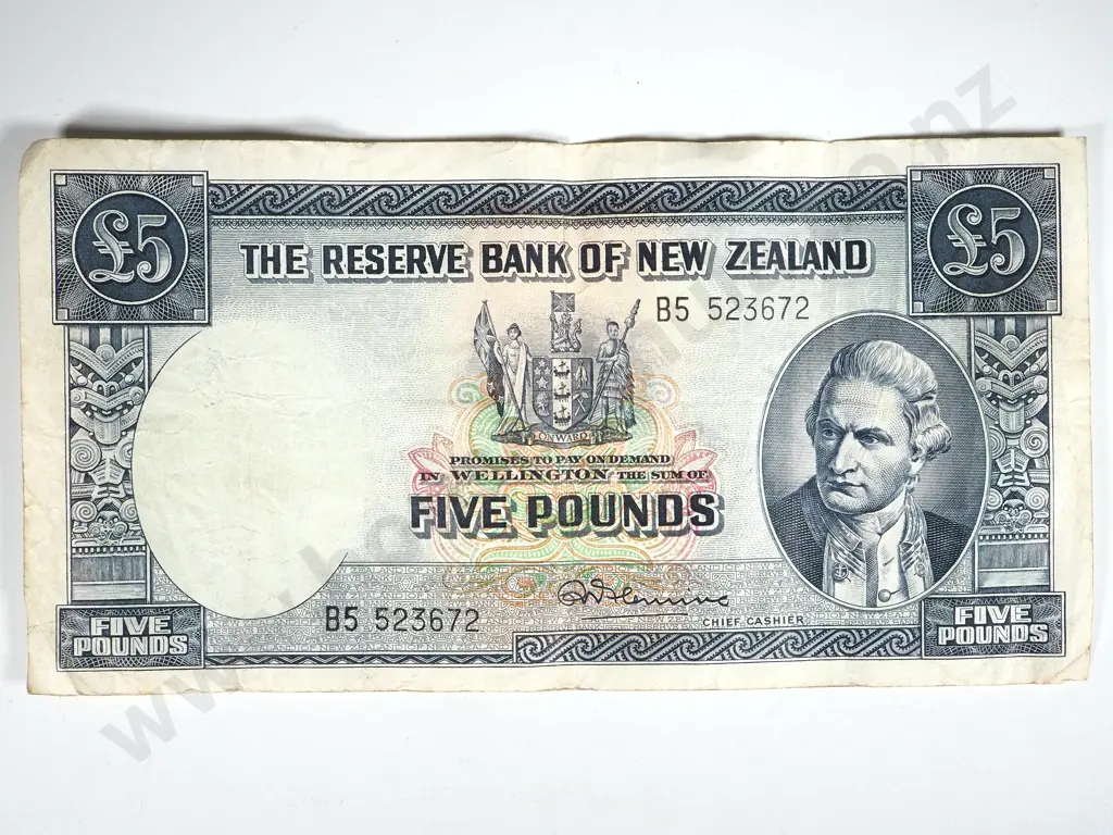 Fleming Five Pound Bank Note Creased  Image 1++