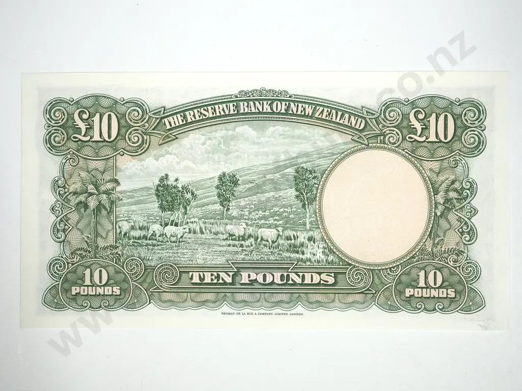 Reserve Bank of New Zealand Ten Pounds, Fleming, Prefix 6F ( first prefix of signature ): C.V. $1500 Image 1++