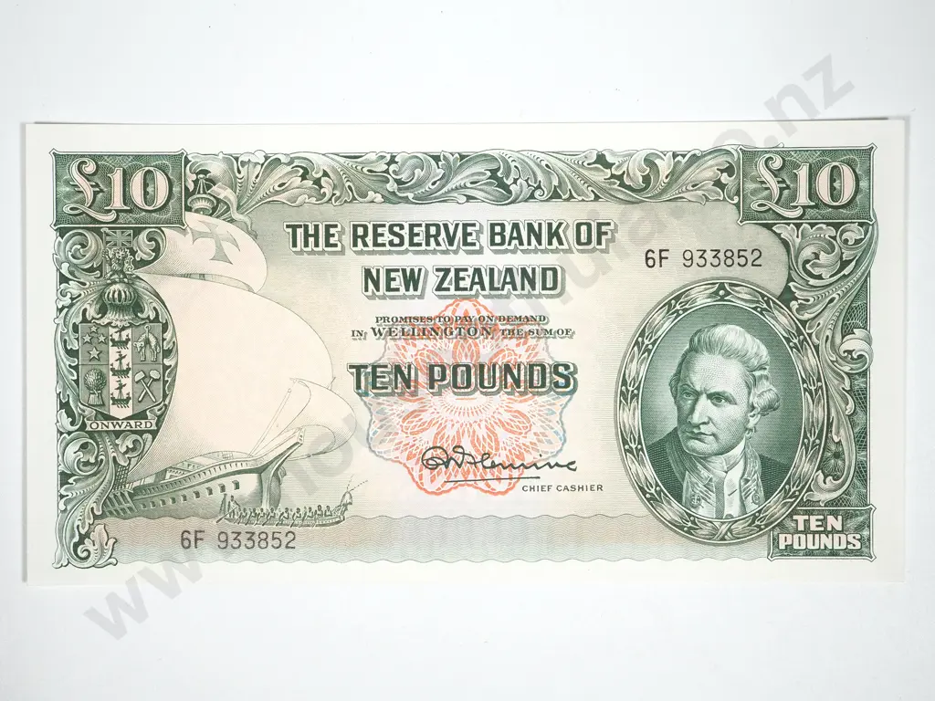 Reserve Bank of New Zealand Ten Pounds, Fleming, Prefix 6F ( first prefix of signature ): C.V. $1500 Image 1++