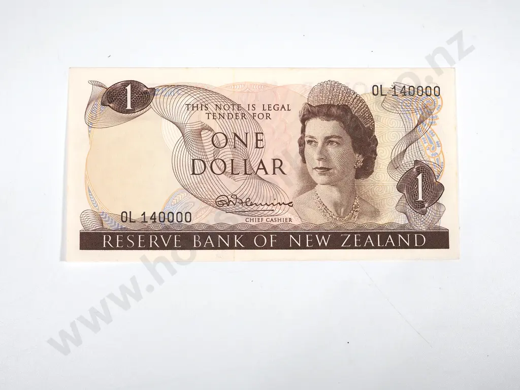 New Zealand UNC Fleming One Dollar Note Image 1++