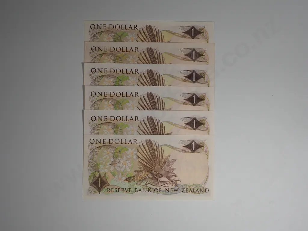 Six New Zealand One Dollar Fleming Banknotes  VF to AUNC Image 1++