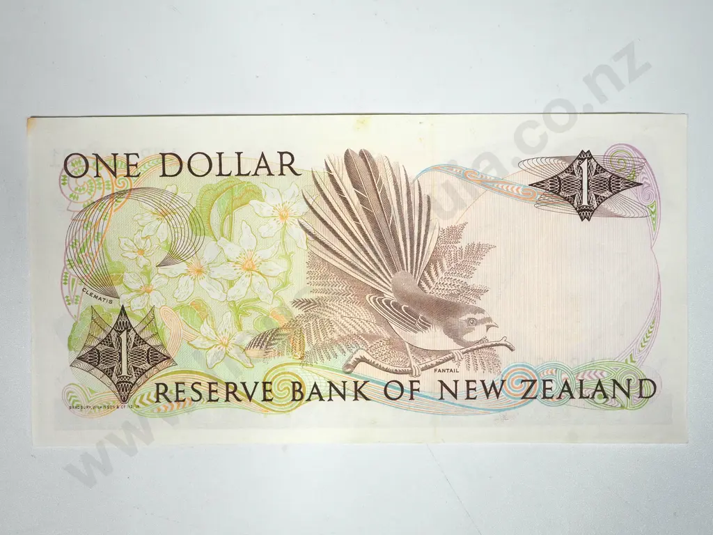 Bundle of 100 New Zealand Consecutive $1 Notes D.T. Brash, ANR 884001 - 100 Image 1++