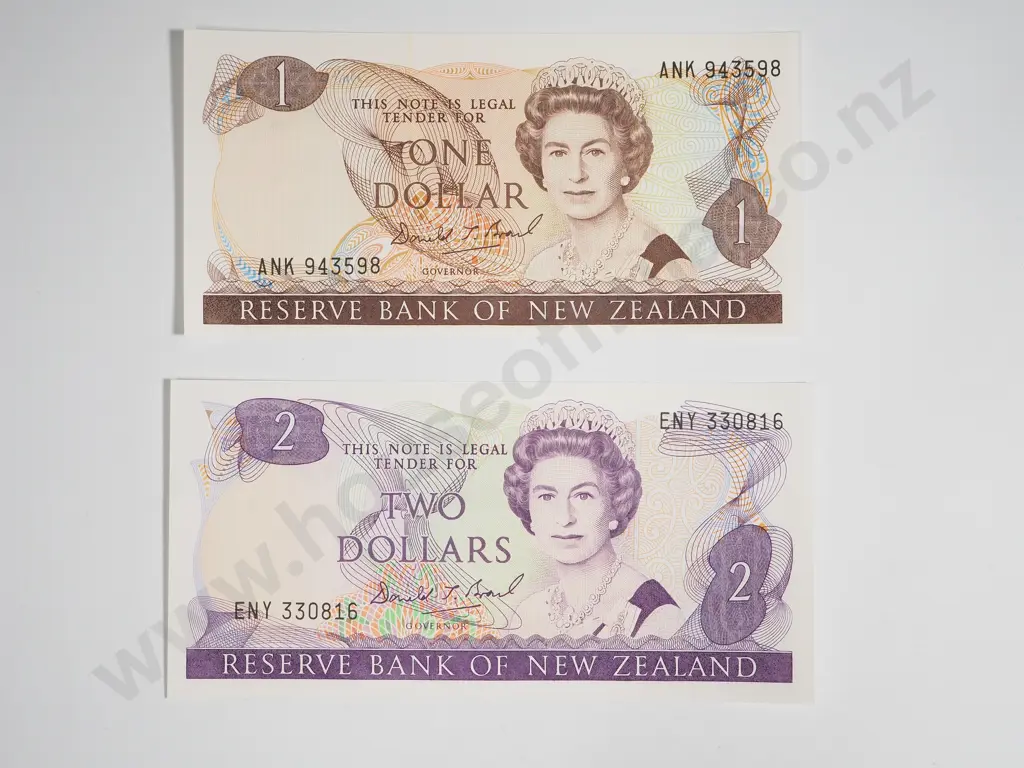 New Zealand UNC $1 & $2 Brash Banknotes Image 1++