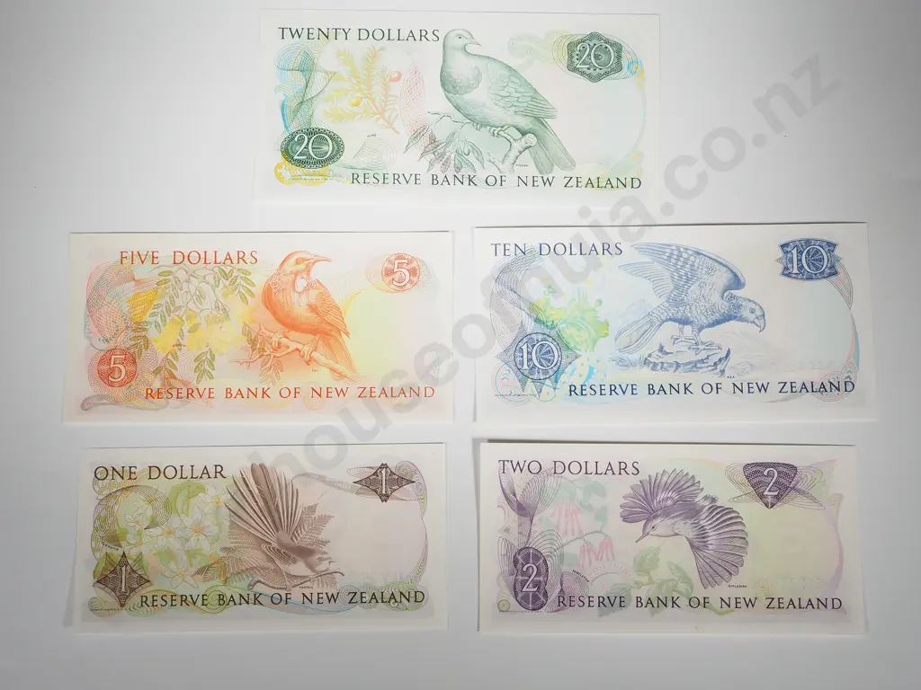 New Zealand Set of Russell Banknotes : $1 / $2 / $5 / $10 / $20 Image 1++