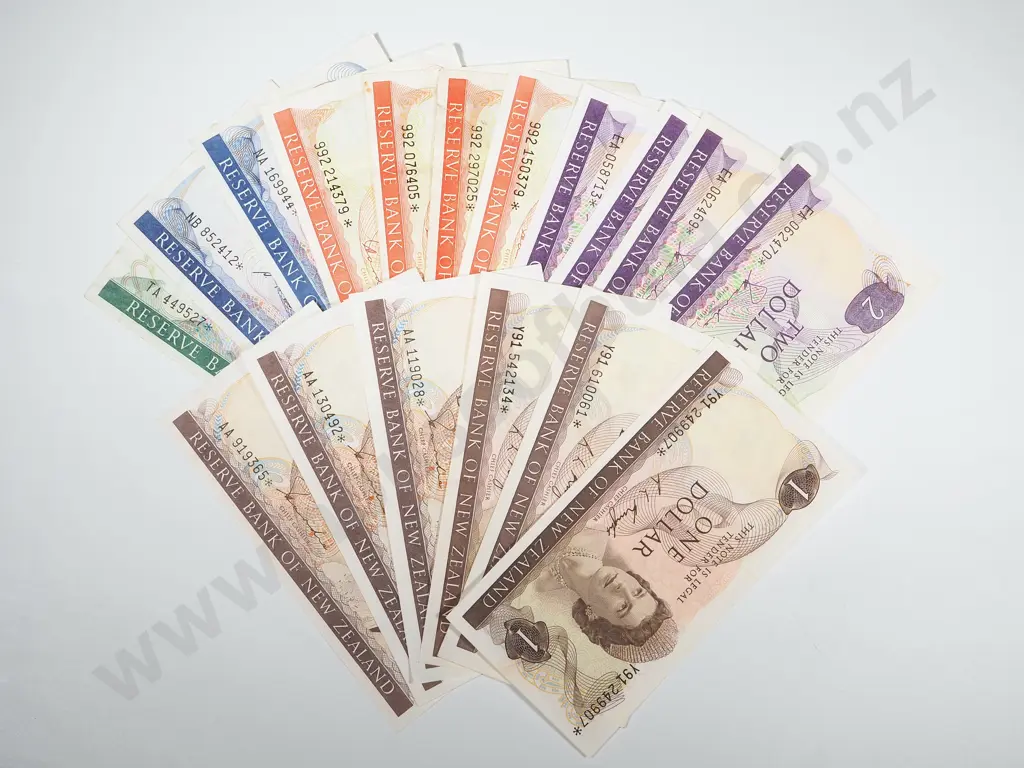 Collection of New Zealand Star Replacement Notes Image 1++