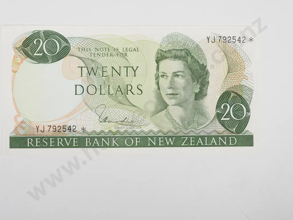 New Zealand EF $20 Star Note Hardie : CV $120 Image 1++