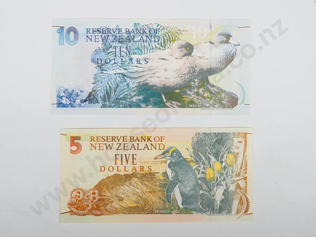 New Zealand AUNC $5 & $10 Brash Banknotes Image 1++