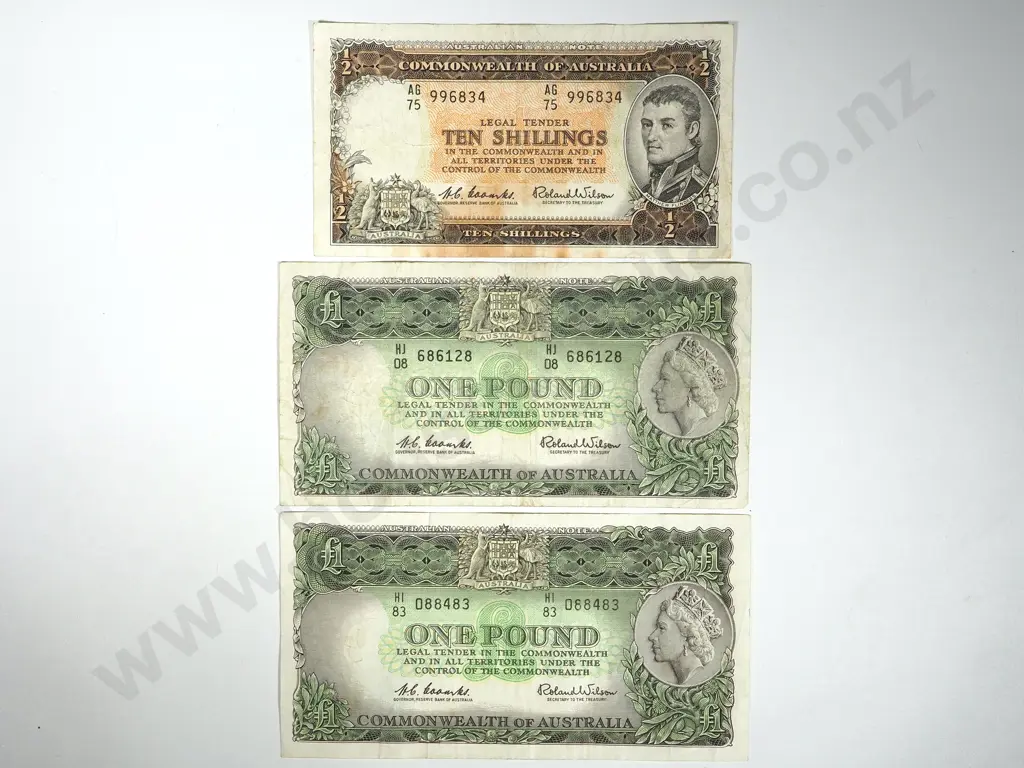 Two Australian One Pound Banknotes & One Ten Shillings Image 1++